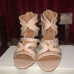 Report Wedges, Heel height 3, Size 9W